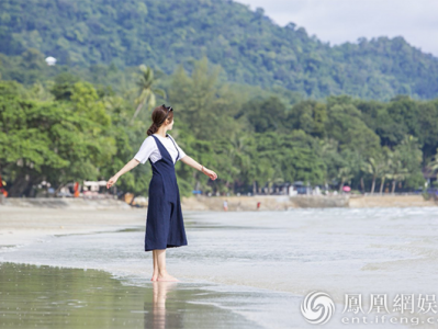 赵薇豁出去了！为给《中餐厅》揽客甘愿扮“小龙女”